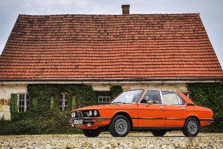 Zeitreise: Unterwegs im BMW 525 (E12) 