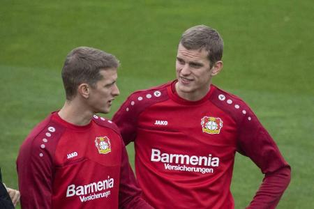 Die beiden Fußballprofis Sven und Lars Bender (29) sind eineiige Zwillinge. Seit 2017 spielen sie auch im gleichen Verein: S...