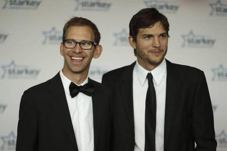 Schauspieler Ashton Kutcher (41) hat ebenfalls einen Zwillingsbruder: Michael Kutcher ist Geschäftsmann und setzt sich für K...