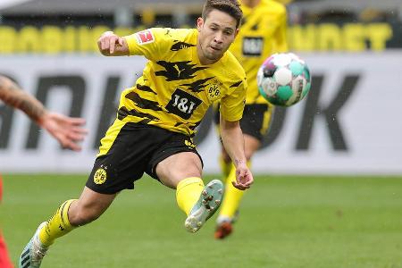 Über jeden Zweifel erhaben ist Raphael Guerreiro als Linksverteidiger. Dort oder eine Position weiter vorne führt beim BVB k...