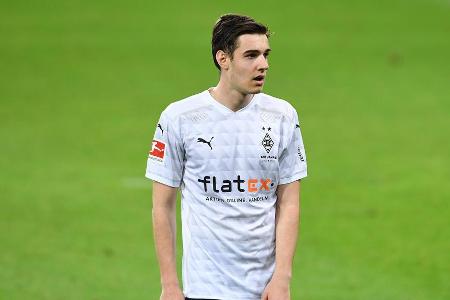 Dürfte Marco Rose frei wählen und einen Spieler aus Gladbach mit zum BVB nehmen, würde er sich womöglich für Neuhaus entsche...