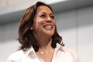 Kamala Harris gratuliert ihrer Stieftochter zum Abschluss