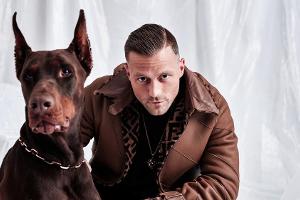 Eine Tochter: Rapper Kontra K wird zum dritten Mal Vater