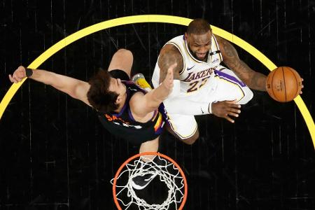 Lakers starten mit Niederlage in die Play-offs Lakers starten mit Niederlage in die Play-offs