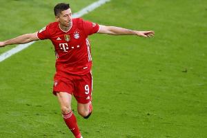 Lewandowski stellt Torrekord von Gerd Müller ein
