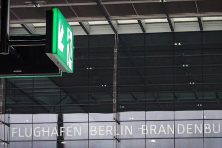 Flughafen BER Berlin _ Brandenburg in Sch�nefeld nach der f... (3)