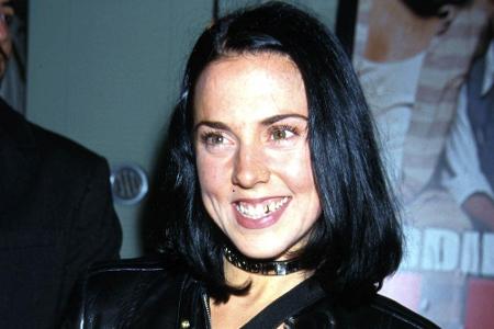Noch etwas schüchtern lächelt Melanie Chisholm alias Mel C 1999 in die Kamera. Wegen ihrer Vorliebe für Fitnessoutfits wurde...