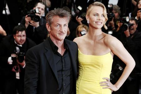 Völlig überraschend war auch die Trennung von Charlize Theron und Sean Penn. Auf dem Filmfest in Cannes 2015 zeigten sie der...