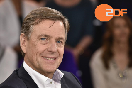 ZDF Mikrofon auf Moderationstisch