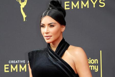 Kim Kardashian macht sich Sorgen um ihre Familie Kim Kardashian macht sich Sorgen um ihre Familie