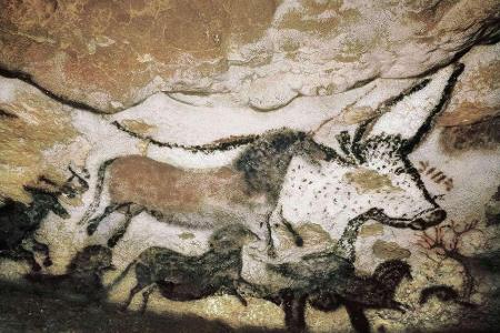 In der Höhle von Lascaux lassen sich etwa 20000 Jahre alte Malereien bestaunen. Aus Angst vor Schäden an den Gemälden, ist d...