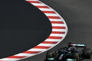 Formel 1: Hamilton gewinnt in Portugal