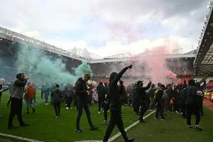 Fan-Proteste: ManUnited gegen Liverpool abgesagt