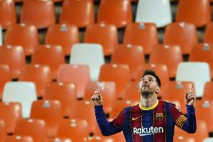 Messi hält Barca im Titelrennen