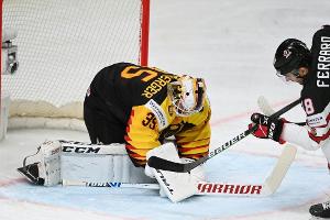 DEB-Torhüter Niederberger hält trotz Krämpfen durch