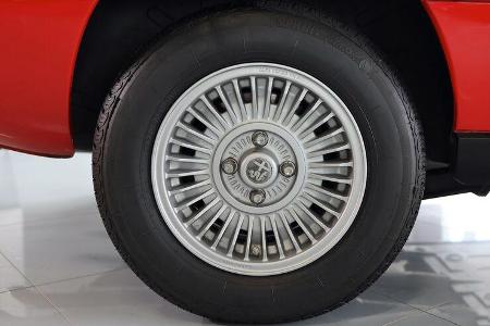Alfa Romeo Montreal 1975 CooleKarren.com