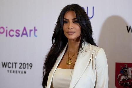 Kim Kardashians Kinder halten sie jetzt für cool.