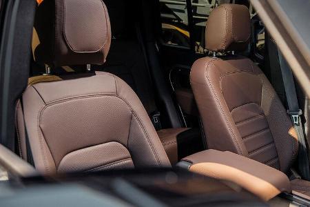 05/2021, Heritage Customs Valiance auf Basis Land Rover Defender