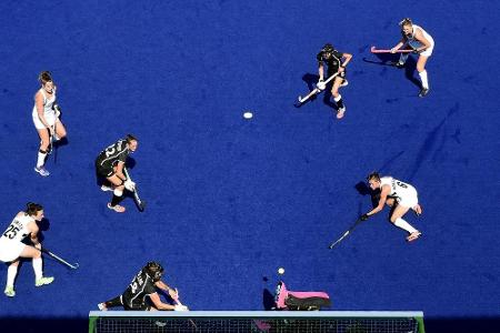 Hockey: Herren unterliegen Großbritannien trotz Blitzstart - Frauen drehen das Spiel