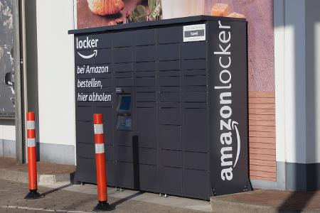 21.12.2019, Hannover, Firmen-Logos, im Bild Amazon Paketstat...