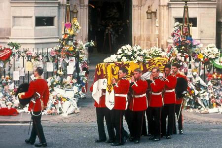 Aug. 23, 2005 - M028090.9-6-1997.FUNERAL WESTMINSTER ABBEY C...