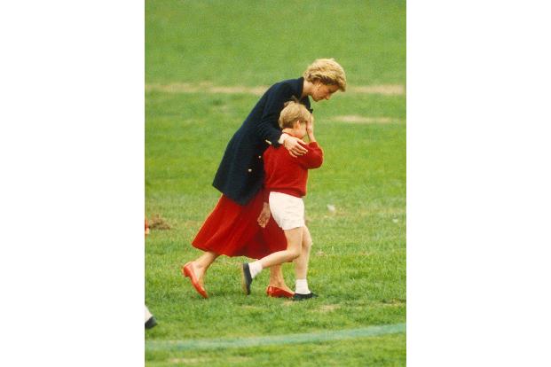 Apr. 19, 2006 - PRINCESS DIANA WITH PRINCE WILLIAM AT SPORTS... Apr. 19, 2006 - PRINCESS DIANA WITH PRINCE WILLIAM AT SPORTS...
