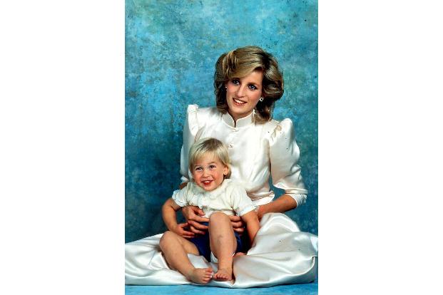 Aug. 22, 2005 - 023193.7-12-1986.PRINCESS DIANA AND SON WILL...