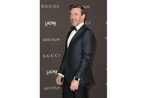 ...Jon Hamm verlor seine Eltern, als er noch jung war. Im jungen Erwachsenenalter ließ er seine Depression schließlich behan...