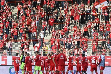 Berliner Senat gibt grünes Licht: 2000 Fans dürfen zum Union-Spiel