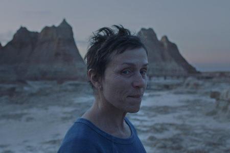 Frances McDormand als Aussteigerin Fern im Oscar-prämierten Drama Frances McDormand als Aussteigerin Fern im Oscar-prämierten Drama