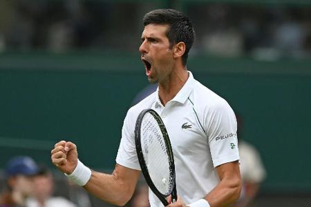 Wimbledon: Titelverteidiger Djokovic nach leichten Startschwierigkeiten souverän Wimbledon: Titelverteidiger Djokovic nach leichten Startschwierigkeiten souverän