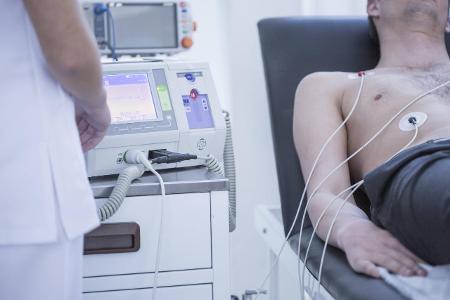 EKG Krankenhaus Symptome Anzeichen Herzinfarkt