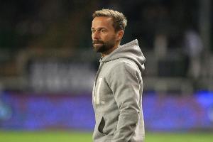 Neuer SVS-Coach Schiele verliert bei Einstand gegen Aue