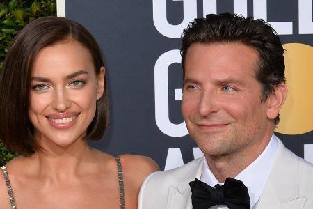 Irina Shayk und Bradley Cooper bei den Golden Globes 2019. Irina Shayk und Bradley Cooper bei den Golden Globes 2019.