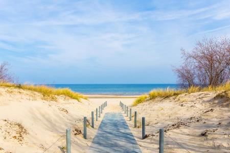 Usedom ist die perfekte Insel, wenn man neben faul am Strand liegen auch gerne wandert und Fahrrad fährt. Denn diese Idylle ...