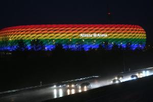 FanQ-Studie: 69,8 Prozent kritisieren UEFA für Regenbogen-Entscheidung