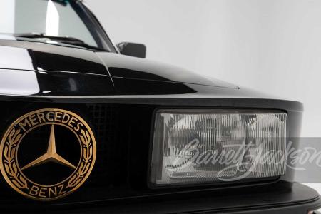 Dieser sehr bizarre Mercedes SL von 1981 wird jetzt versteigert