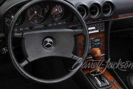 Dieser sehr bizarre Mercedes SL von 1981 wird jetzt versteigert