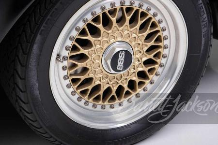 Dieser sehr bizarre Mercedes SL von 1981 wird jetzt versteigert