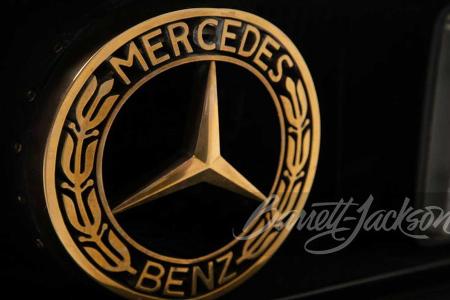 Dieser sehr bizarre Mercedes SL von 1981 wird jetzt versteigert