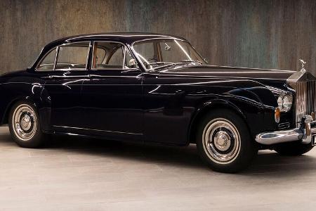 Rolls-Royce Silver Cloud III Saloon (1964).