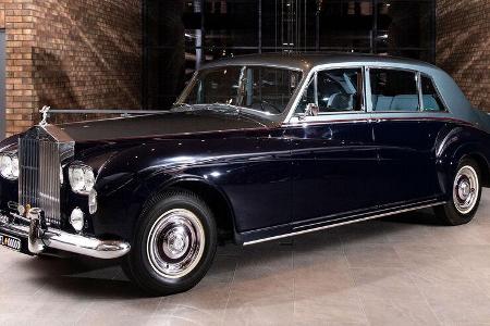 Rolls-Royce Phantom V Touring Limousine (1967).