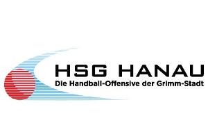 Handballer aus Hanau setzen auf Trikotbrust Zeichen: "Demokratie leben!"