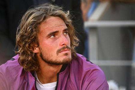 Paris-Finalist Tsitsipas sagt Start in Halle wegen Erschöpfung ab Paris-Finalist Tsitsipas sagt Start in Halle wegen Erschöpfung ab