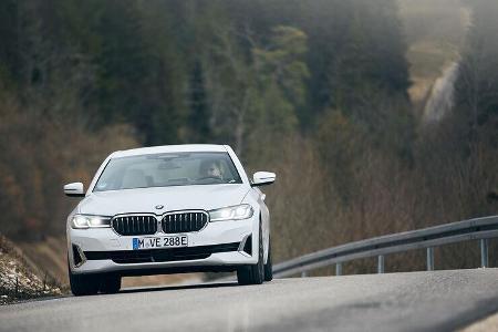 BMW 545e xDRIVE
