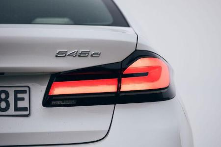 BMW 545e xDRIVE