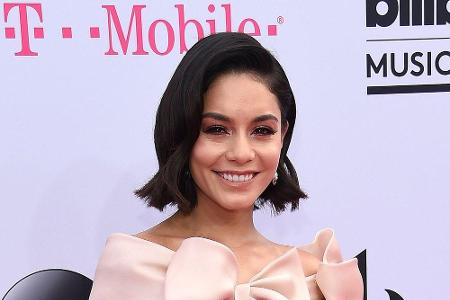 Schauspielerin Vanessa Hudgens (32) ist frisch verliebt. Auch sie bestätigte am Valentinstag ihre neue Beziehung. Der 