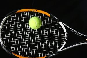 Tennis: Regen stoppt Niemeier in Straßburg