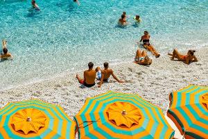 Keine Maskenpflicht mehr im Freien: Das müssen Italien-Urlauber wissen