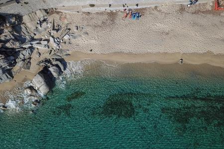 Auf der Insel Elba liegt der Strand von Cavoli. Der Weg dorthin ist gut ausgeschildert. Ein Nachteil: Es ist kein Geheimtipp...